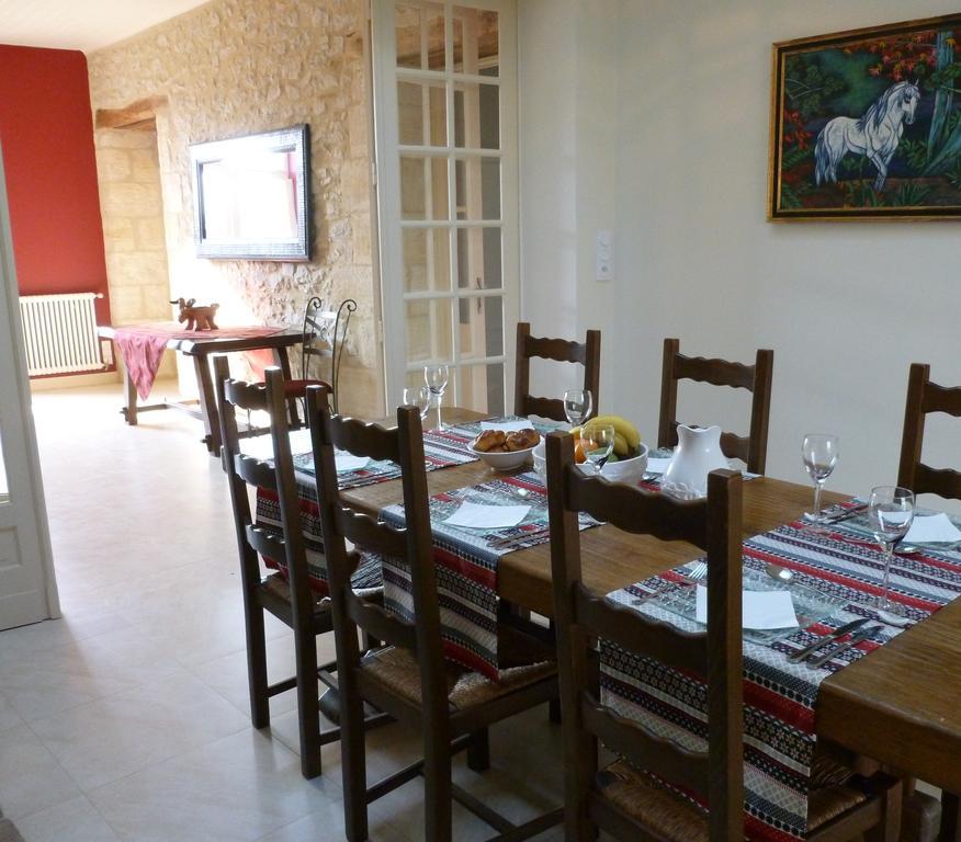 Ancien Haras De La Tour Bed & Breakfast Lamothe-Landerron Exterior photo