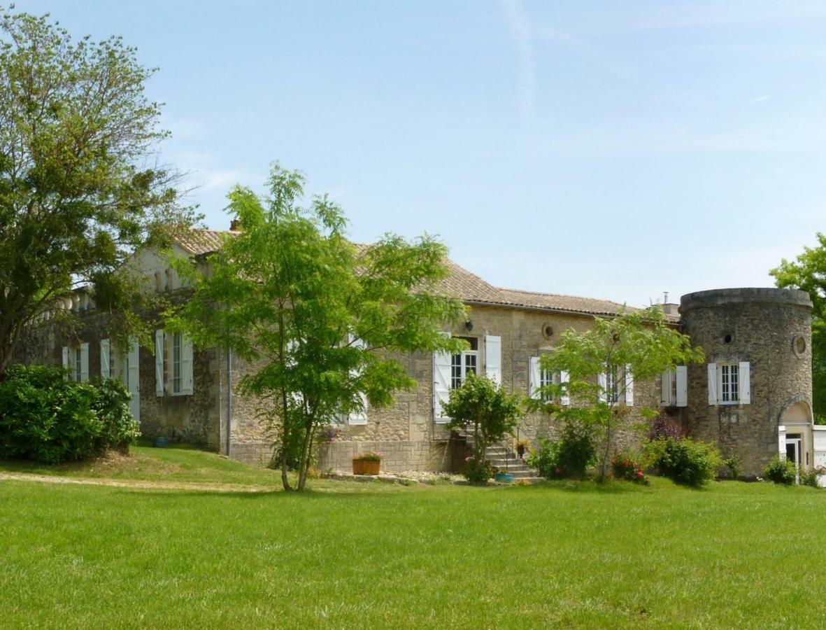 Ancien Haras De La Tour Bed & Breakfast Lamothe-Landerron Exterior photo